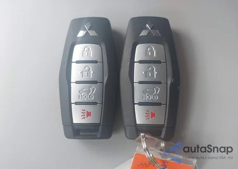 2025 Mitsubishi Outlander Se 2.5 S-Awc from USA, damaged, VIN JA4J4VA85SZ022921